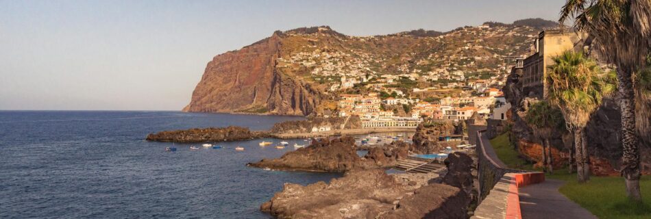 scenic photo of coast during daytime